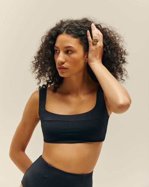 01030639_0001_4-TOP-GABI-FP