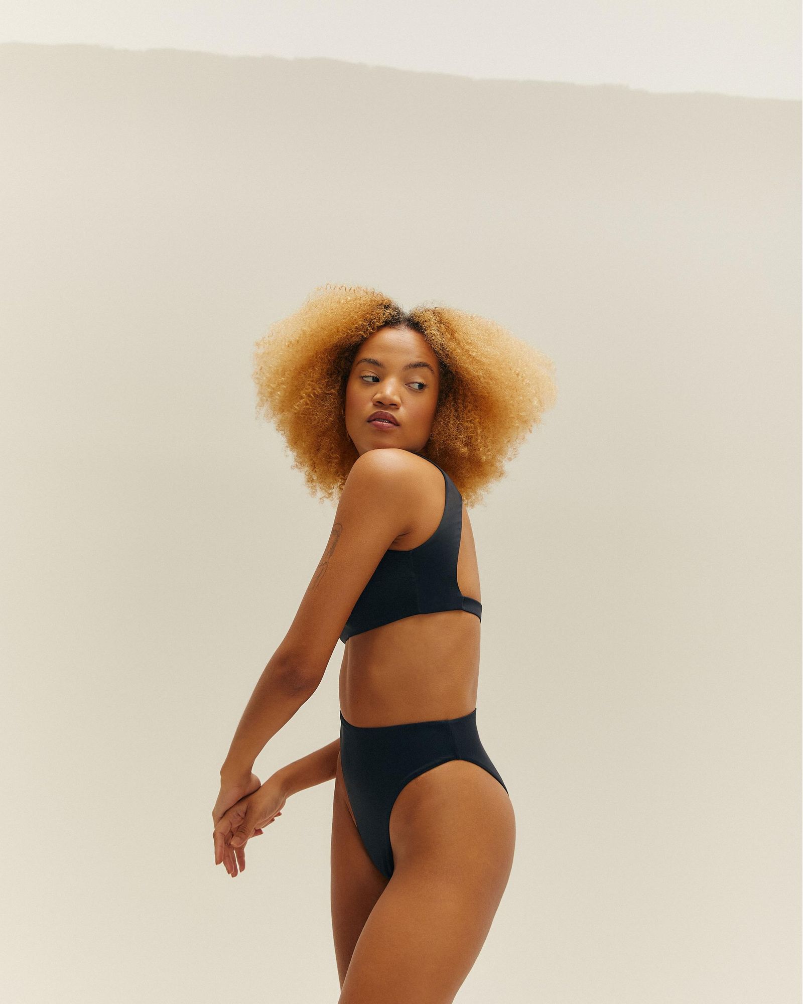 01040207_0001_3-HOTPANTS-MAH