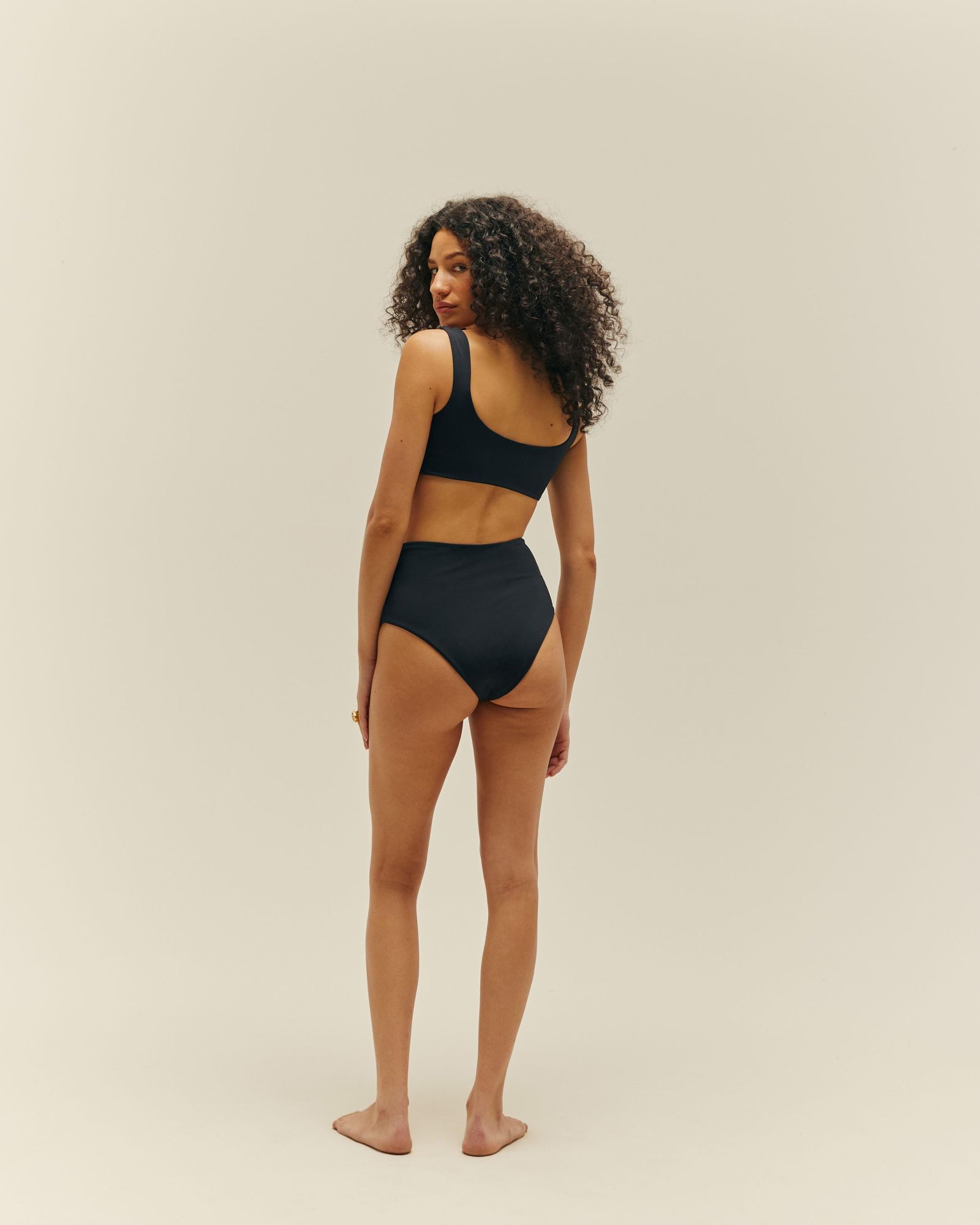 01040532_0001_2-HOTPANTS-VINTAGE-FP
