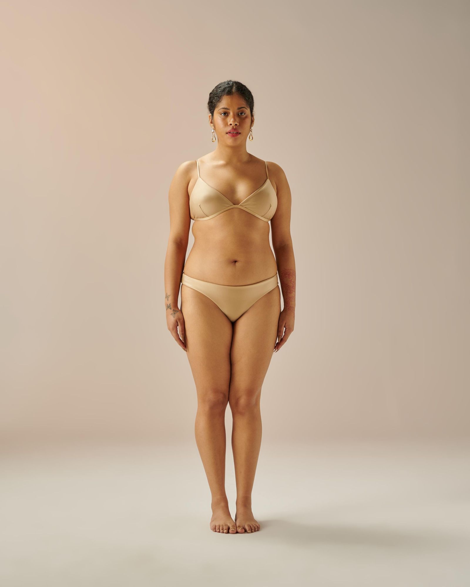 01030552_0271_4-TOP-OLIVIA