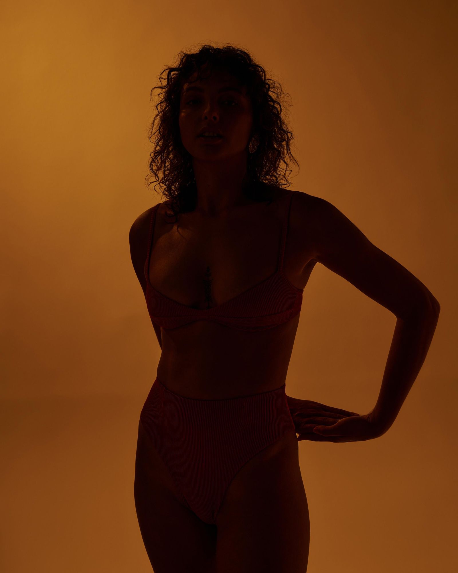01040471_0247_6-HOTPANTS-CLASSICA-NERVURA