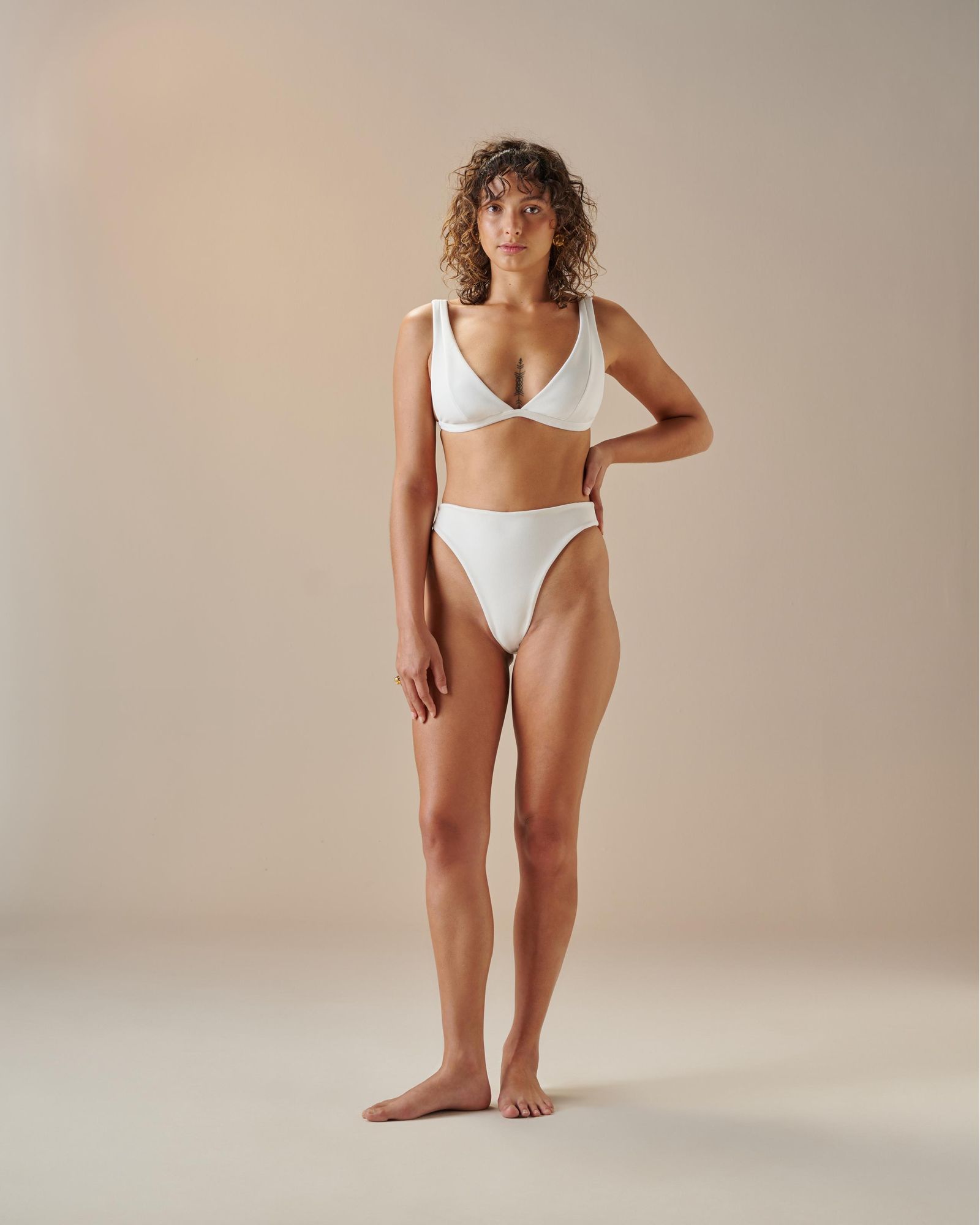 01040286_0014_1-HOTPANTS-MAH-CREPE