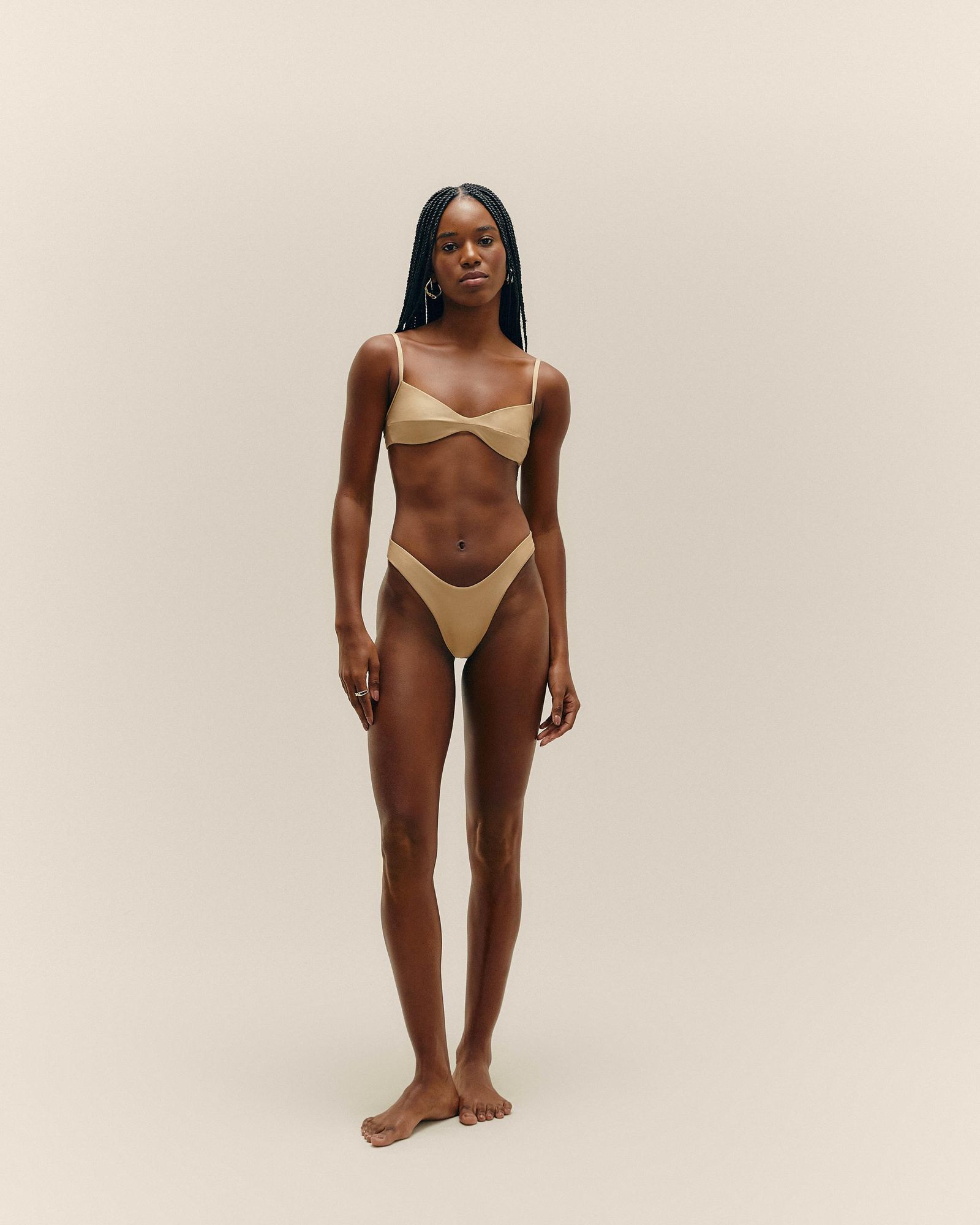 01030358_0271_1-TOP-MONICA
