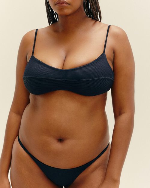 01030779_0001_4-TOP-AGATHA-NERVURA