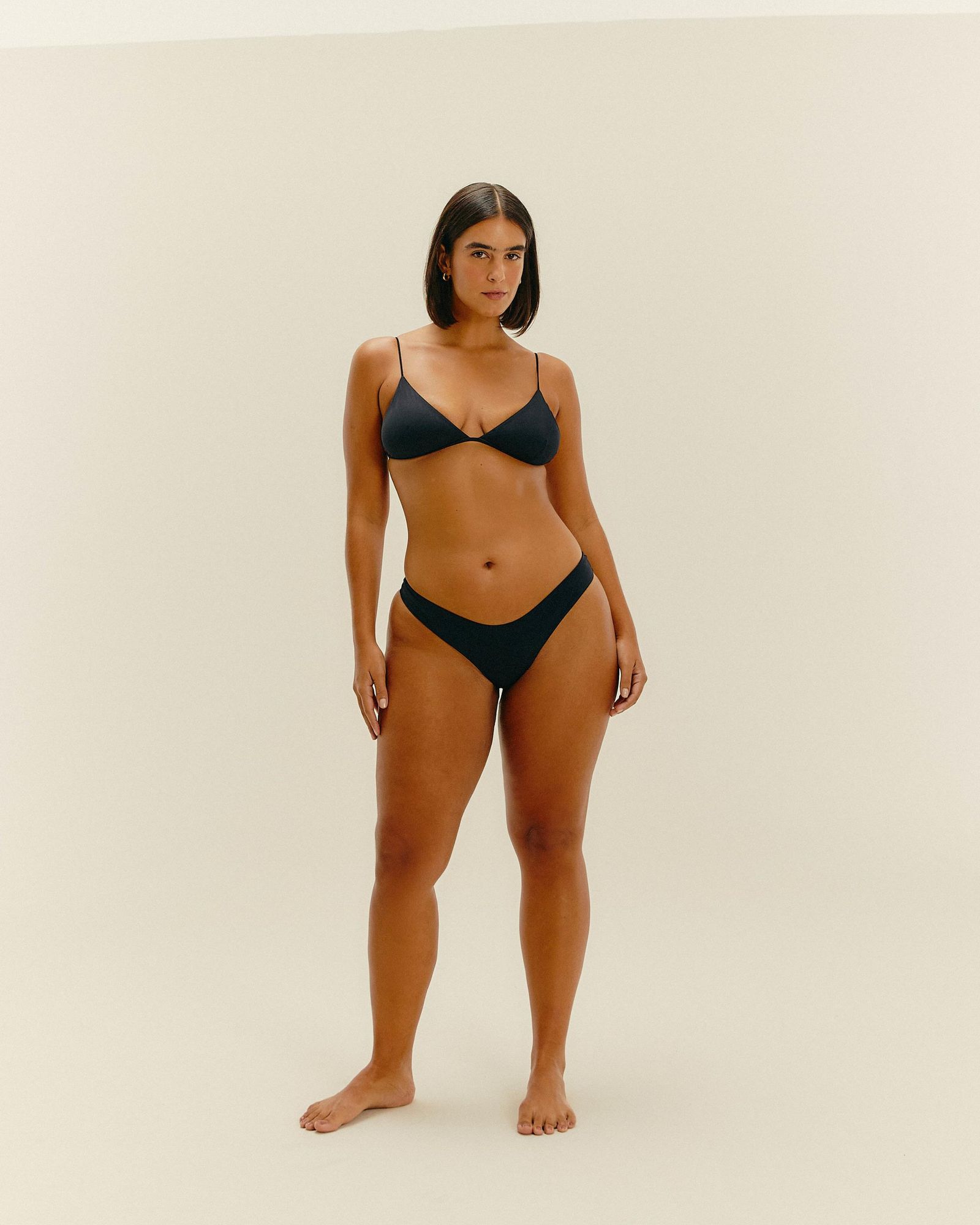 01030736_0001_5-TOP-OLIVIA-REGULAVEL