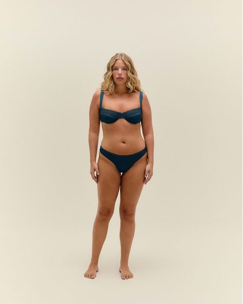 01040684_0033_1-CALCINHA-BASIC-NERVURA