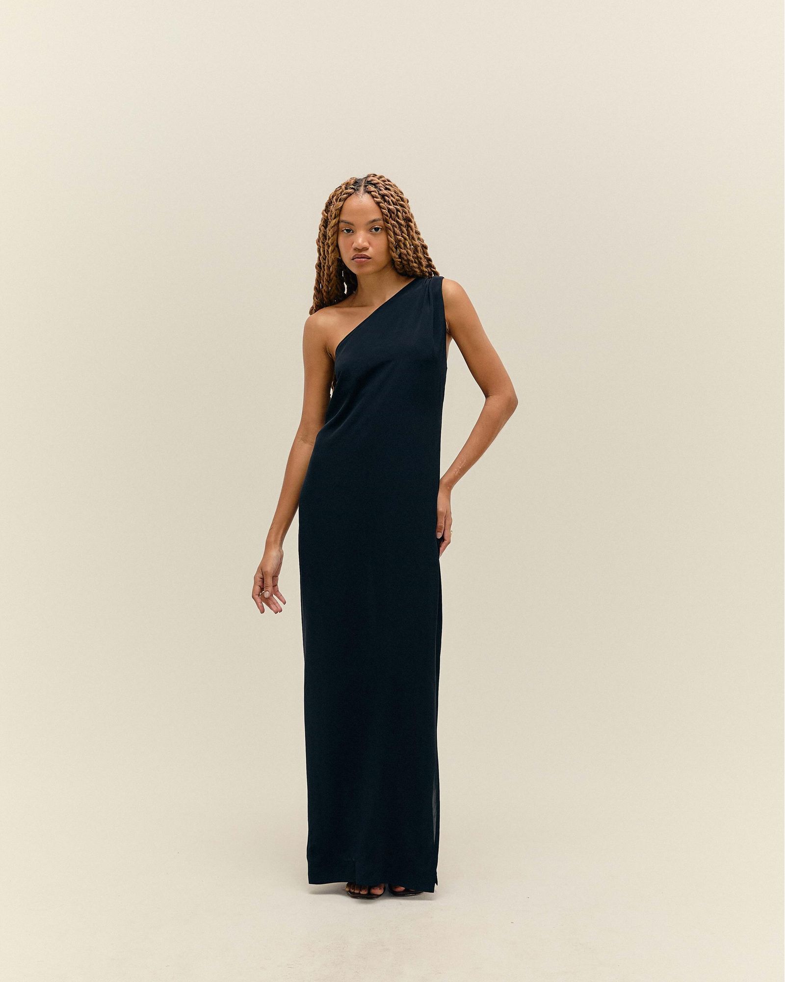 03010282_0001_3-VESTIDO-ANGELINA-LONGO