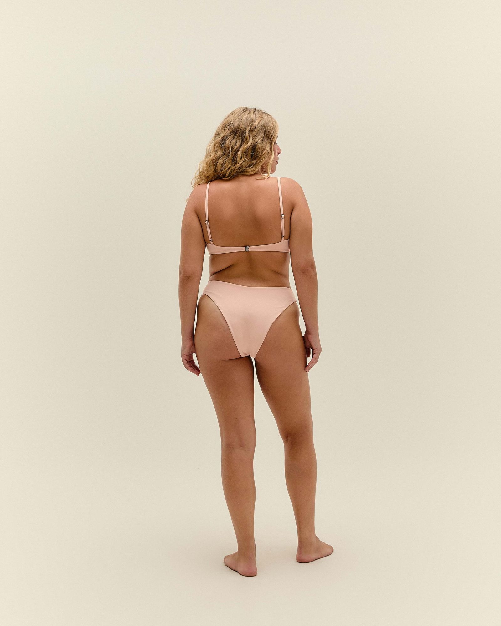 01030831_0381_2-TOP-MEIA-TACA