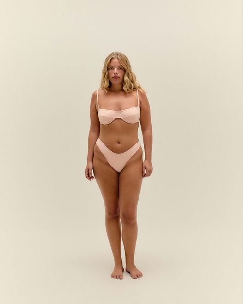 01040693_0381_1-CALCINHA-LEILA