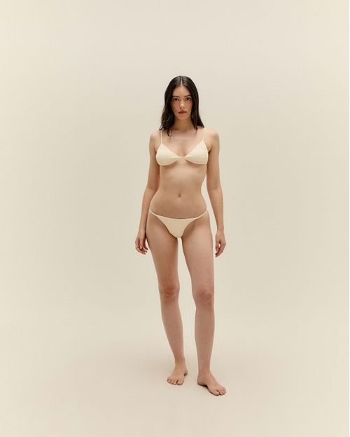 01030448_0274_1-TOP-OLIVIA-NERVURA