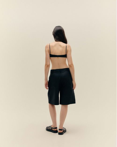 03180002_0001_3-BERMUDA-JULIA-LINHO