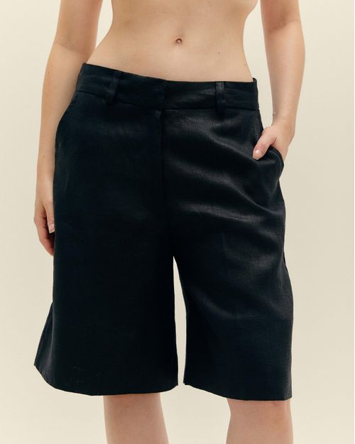 03180002_0001_4-BERMUDA-JULIA-LINHO