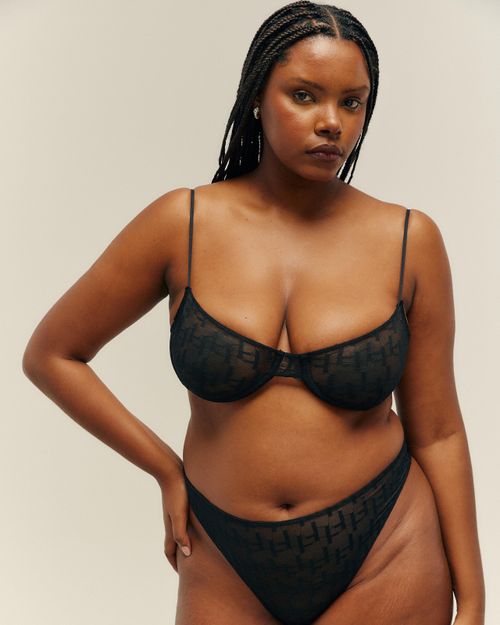 01030884_0383_4-TOP-NAI-RENDA