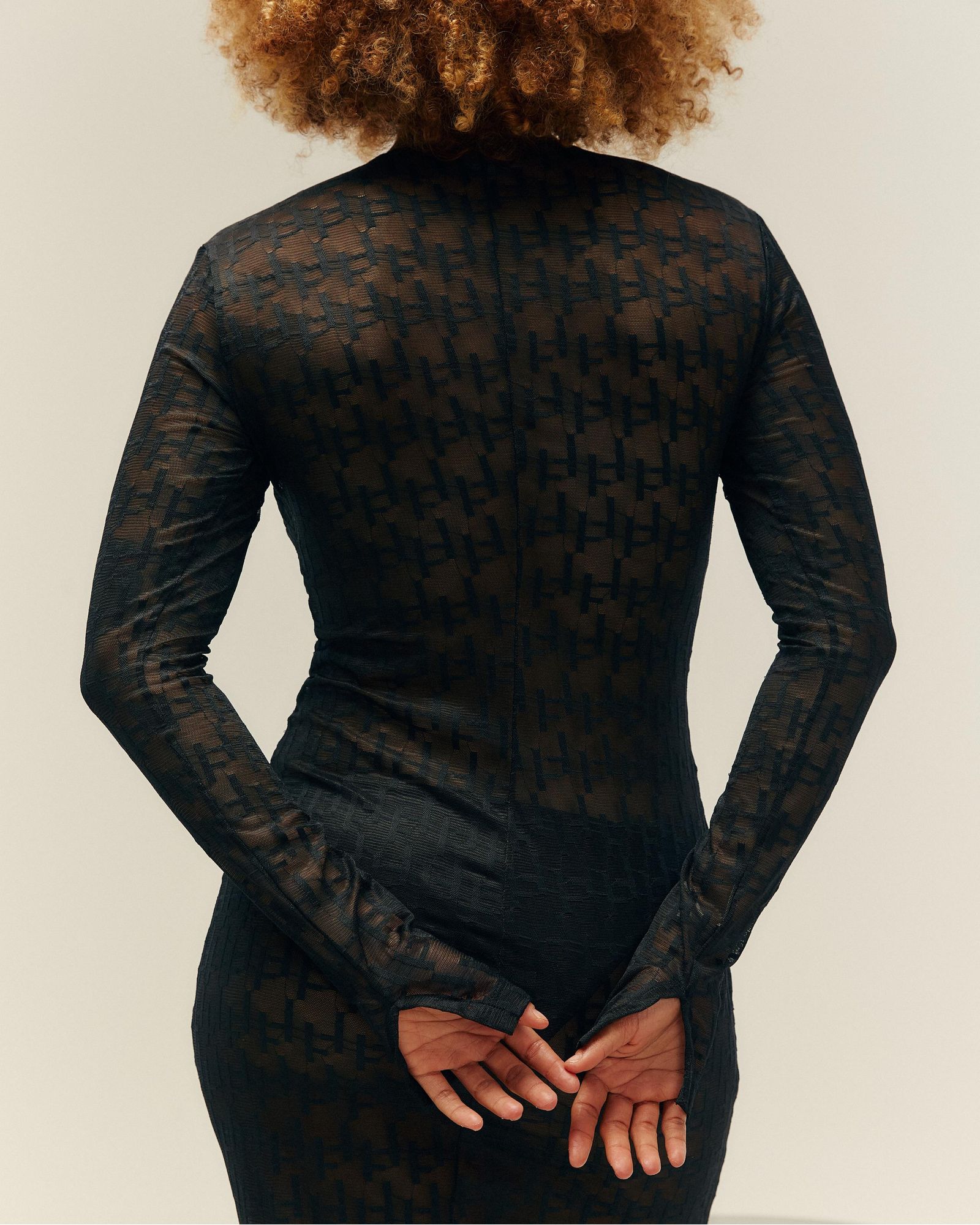 03010307_0383_4-VESTIDO-RENATA-RENDA
