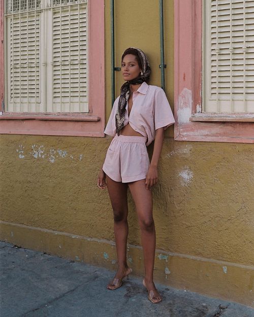 03100083_0381_3-SHORT-ISABEL