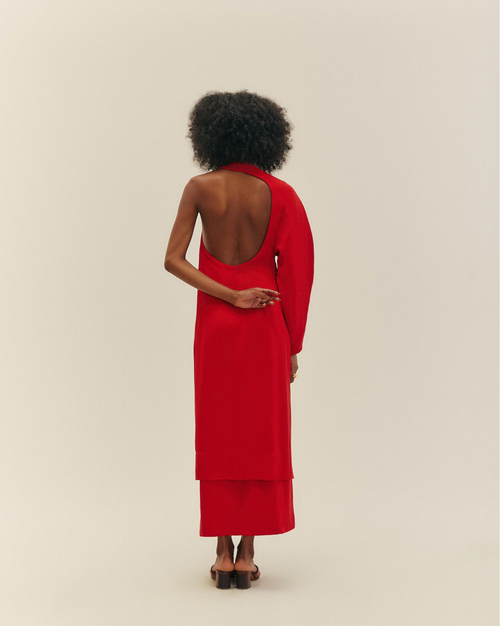 03010173_0247_2-VESTIDO-DECOTE-COSTAS