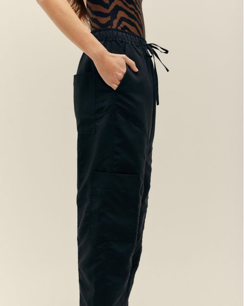 03040120_0001_4-CALCA-VIVIAN