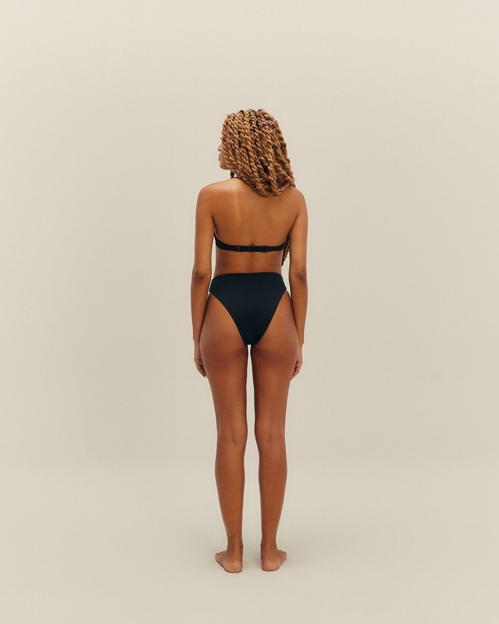 01040087_0001_2-HOTPANTS-MAH