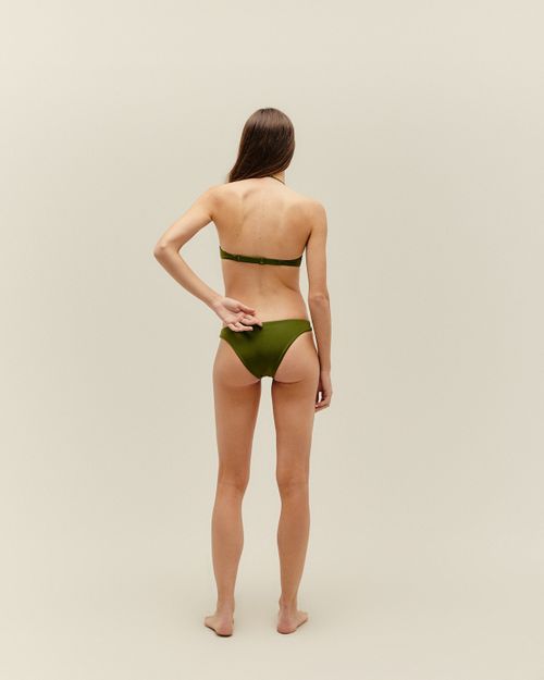 01030925_0187_4-TOP-DUDA