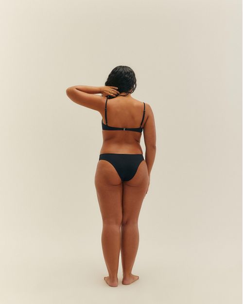 01040072_0001_2-CALCINHA-BASIC