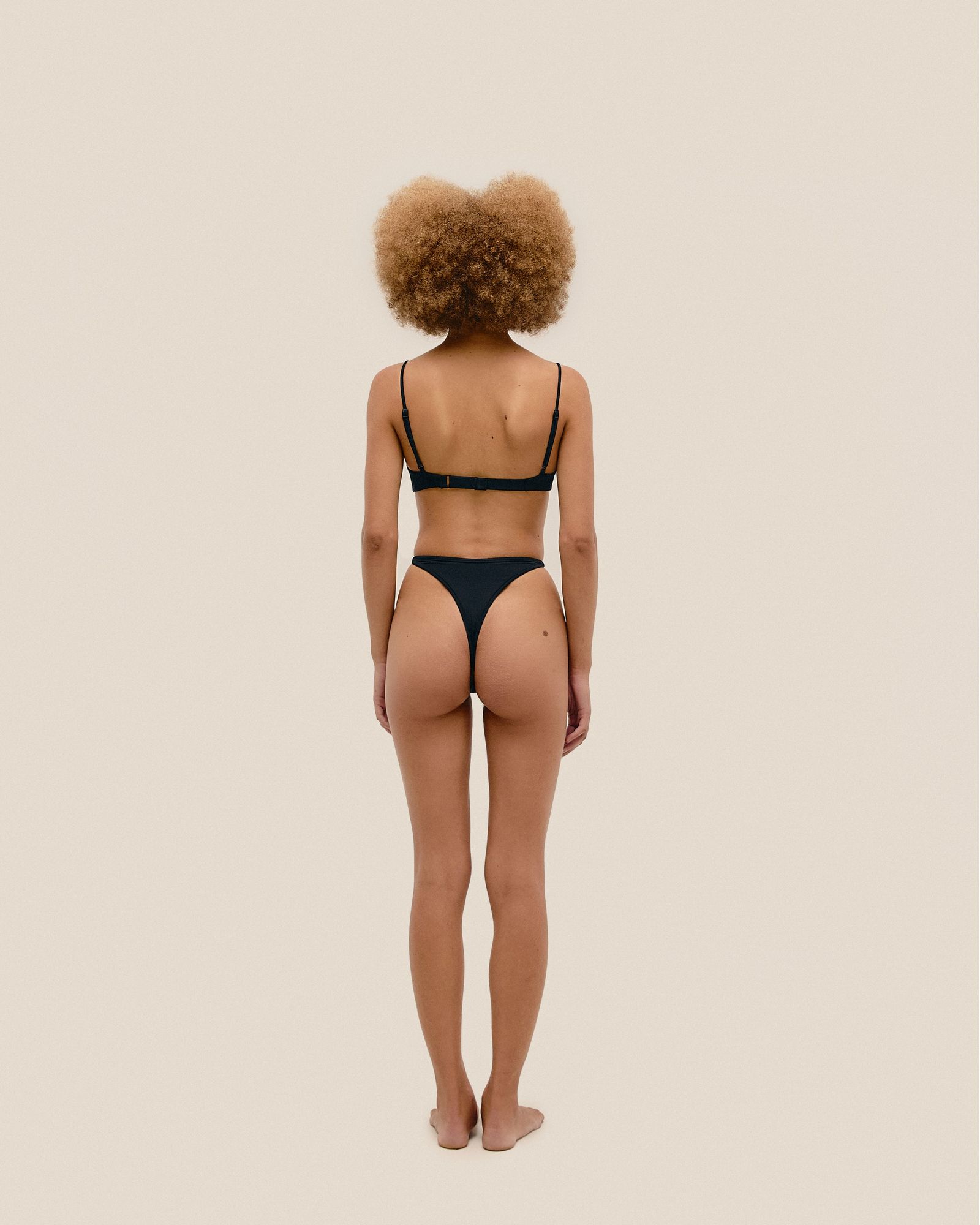 01031003_0001_2-TOP-ELLA-FP