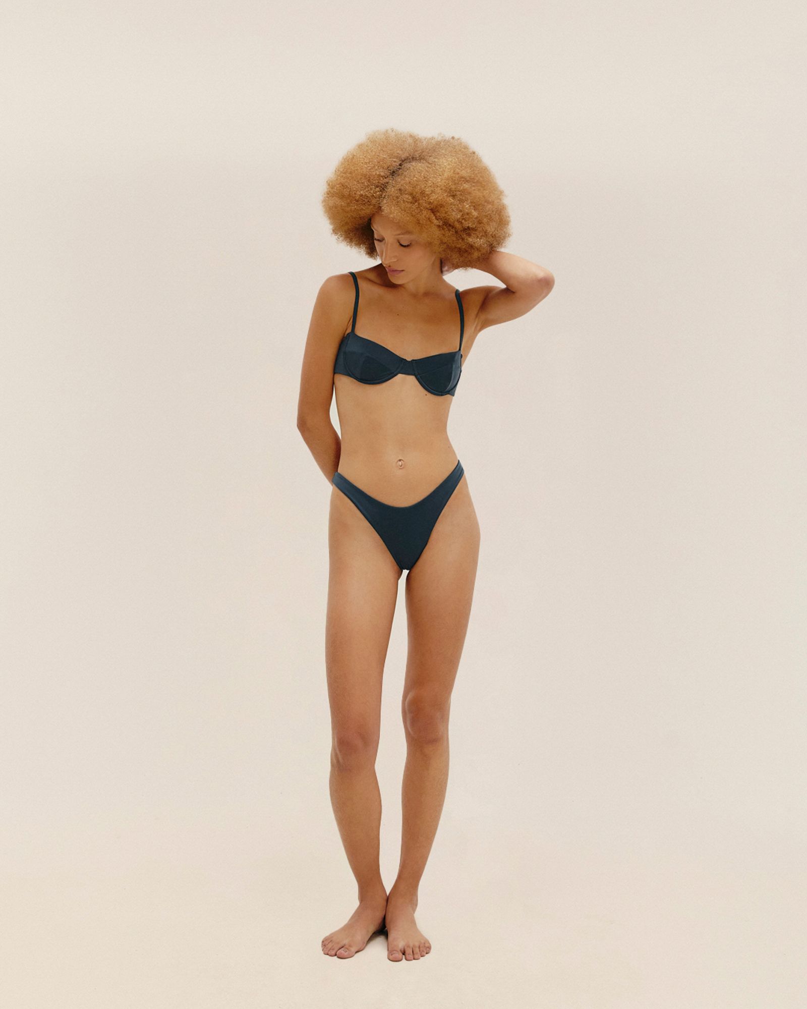 01031052_0033_1-TOP-MEIA-TACA