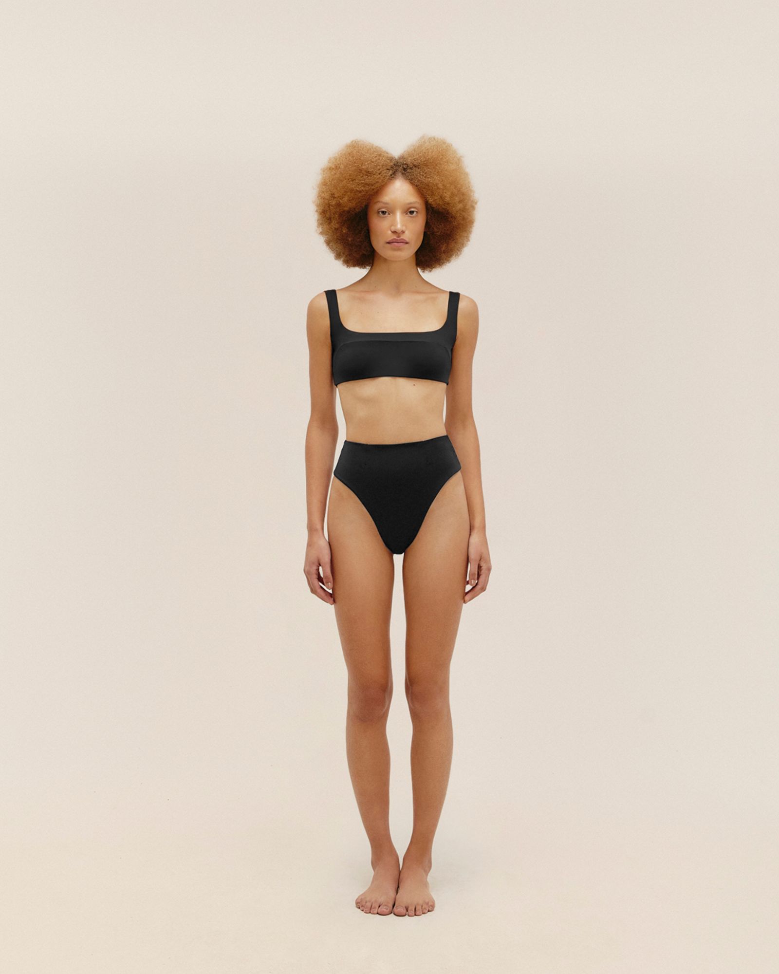 01040870_0001_1-HOTPANTS-MAH-FP