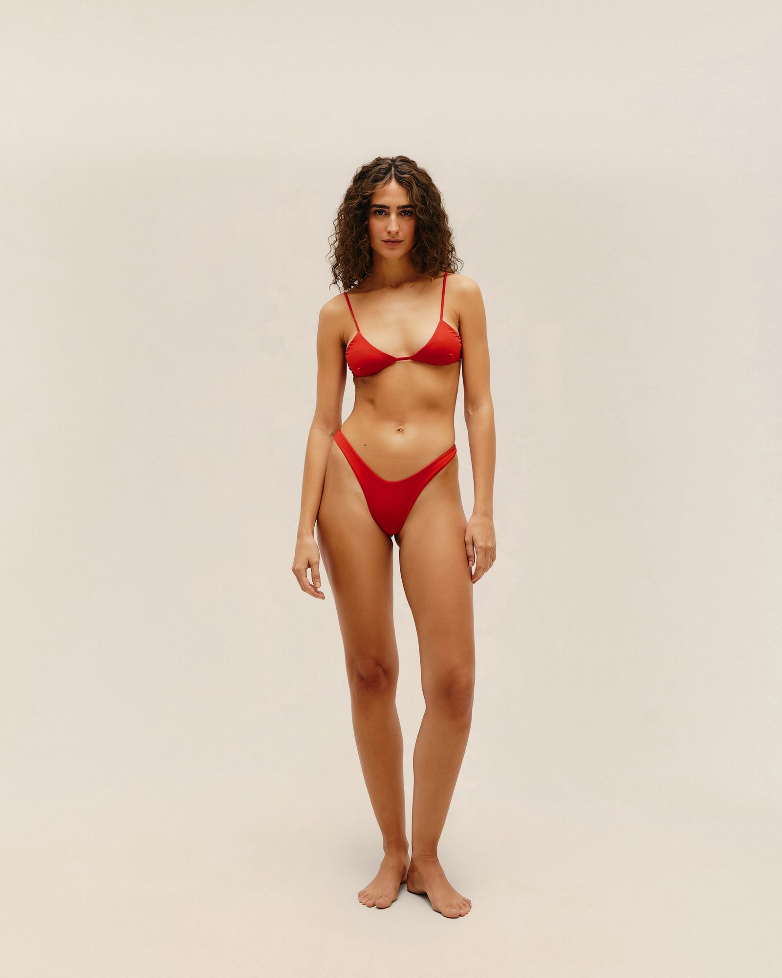 01031021_0247_1-TOP-CORA-FP