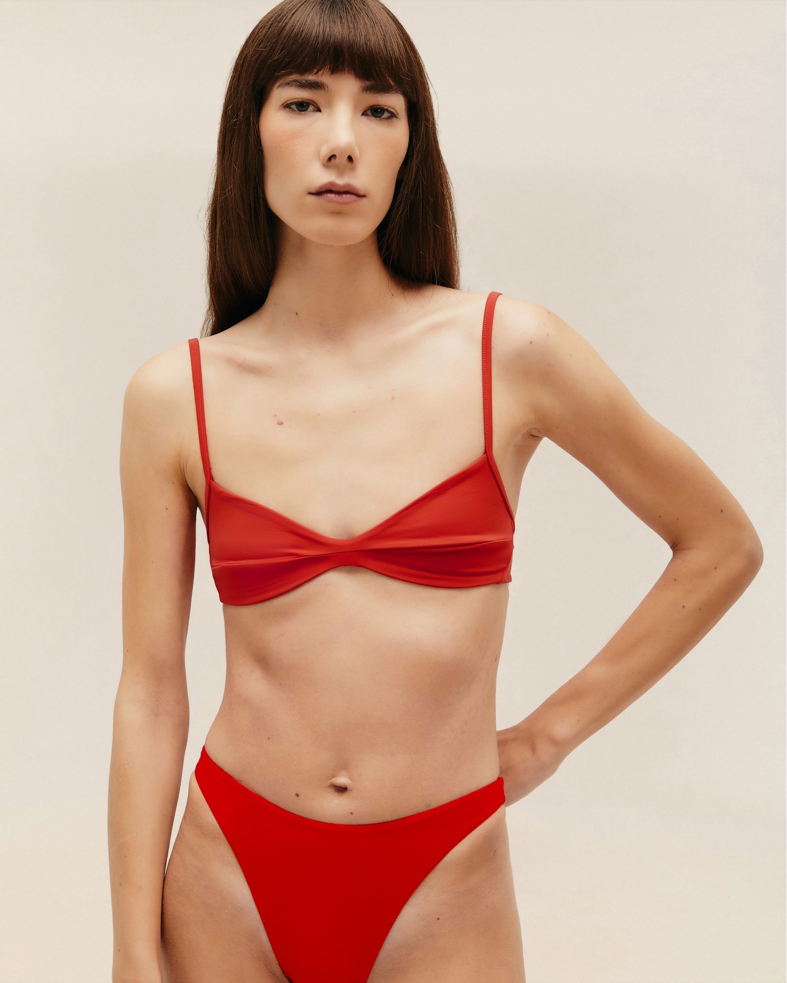 01030670_0247_6-TOP-MONICA-FP