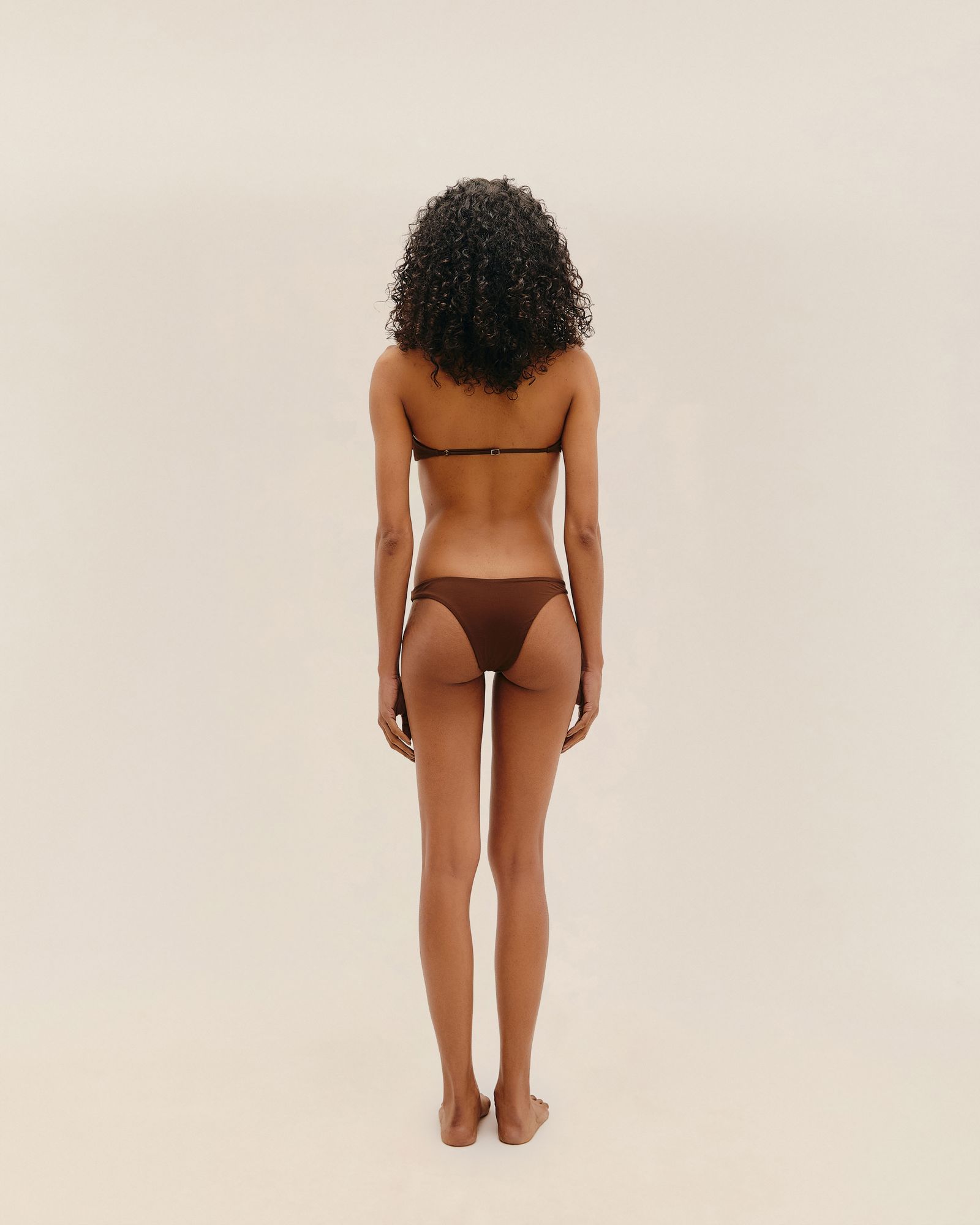 01031039_0338_2-TOP-FAIXA