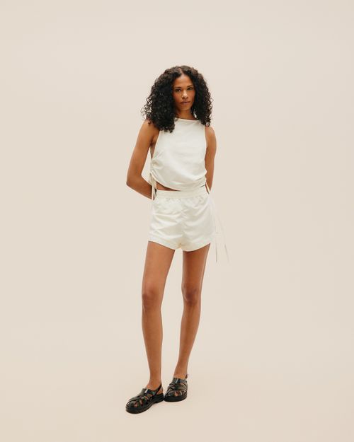 03100105_0014_1-SHORT-ISABEL