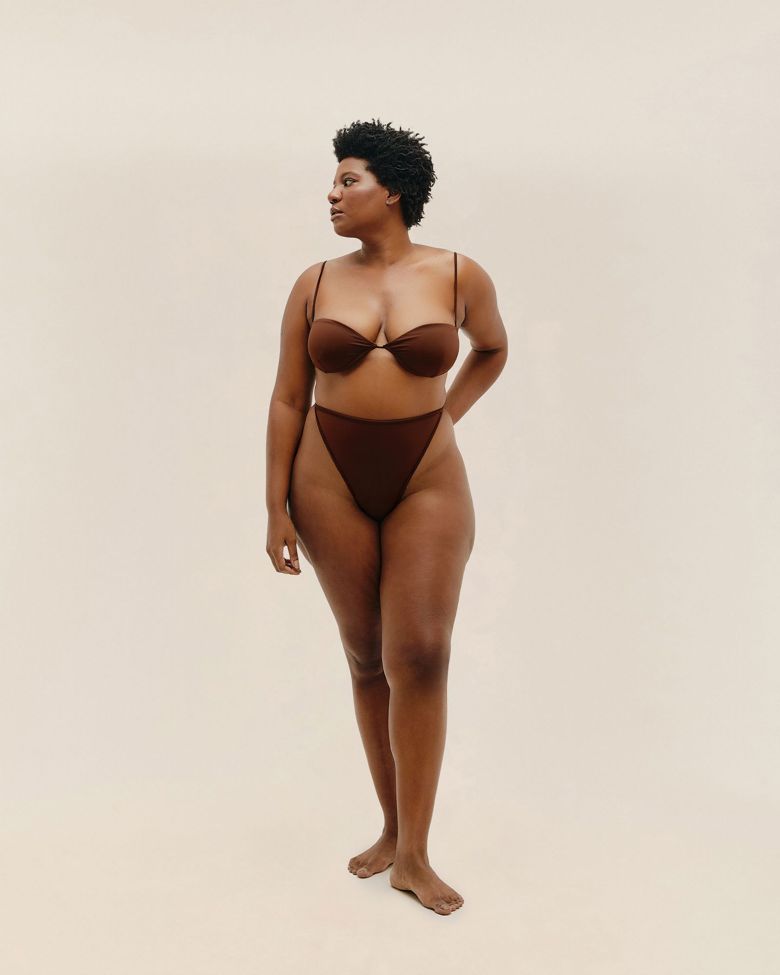 01040827_0338_2-HOTPANTS-WI-VIES