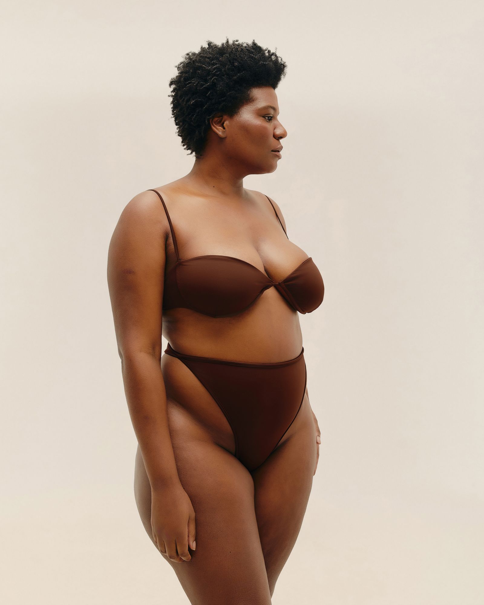 01040827_0338_4-HOTPANTS-WI-VIES