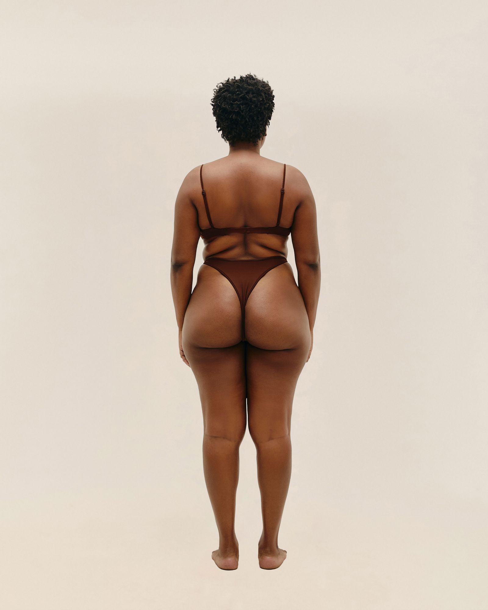 01040827_0338_6-HOTPANTS-WI-VIES