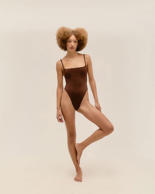 01020605_0338_3-MAIO-NINA