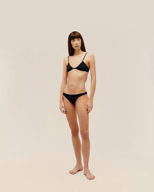 01030981_0001_1-TOP-CORA-FP