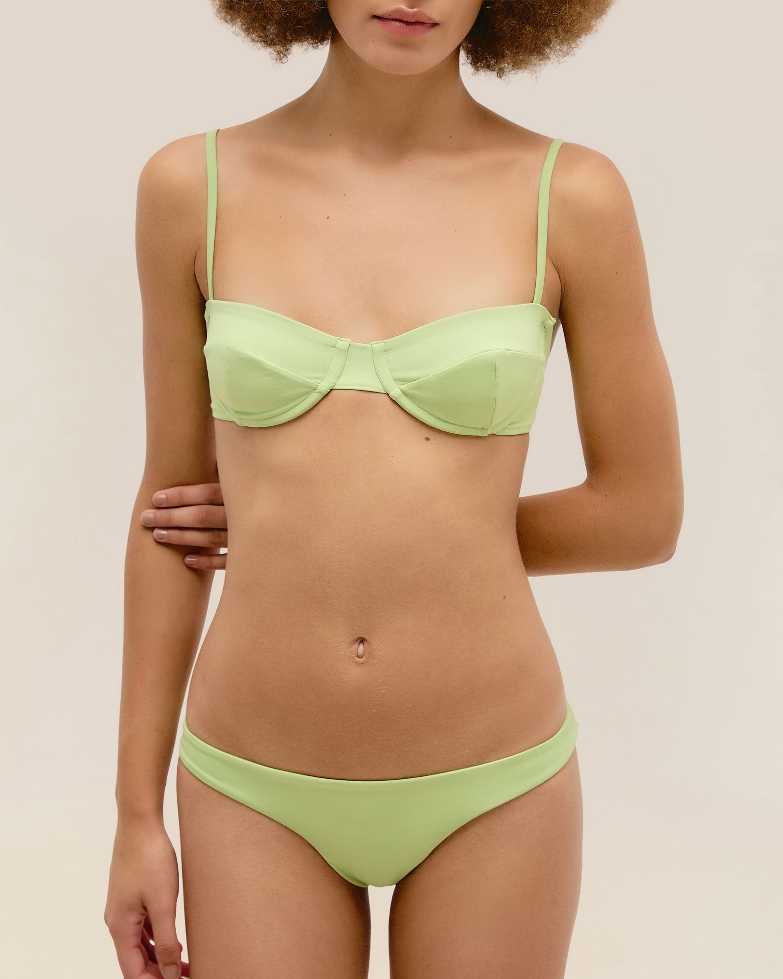 01030985_0407_4-TOP-MEIA-TACA-REGULAVEL