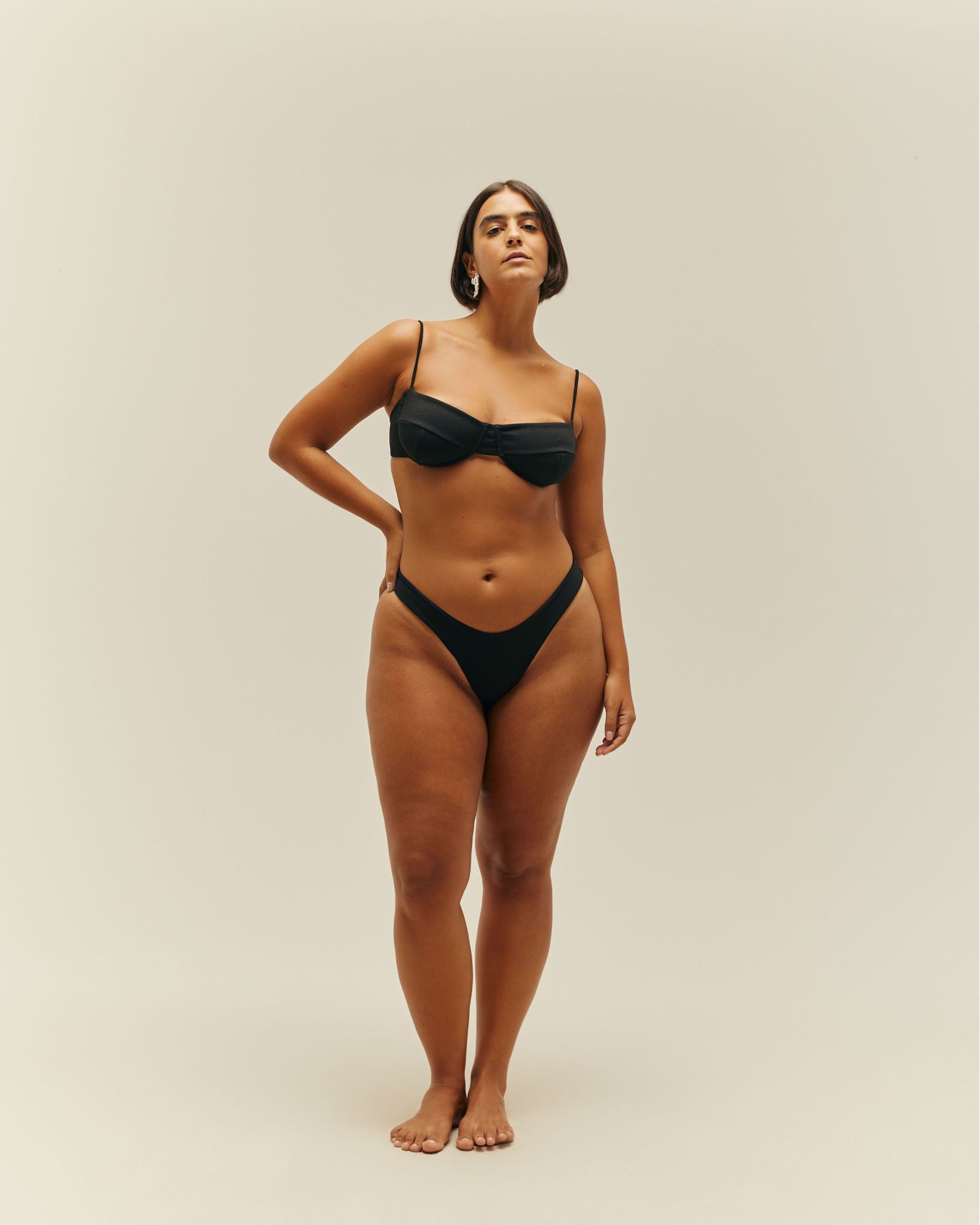 01040244_0001_1-CALCINHA-LEILA-CREPE