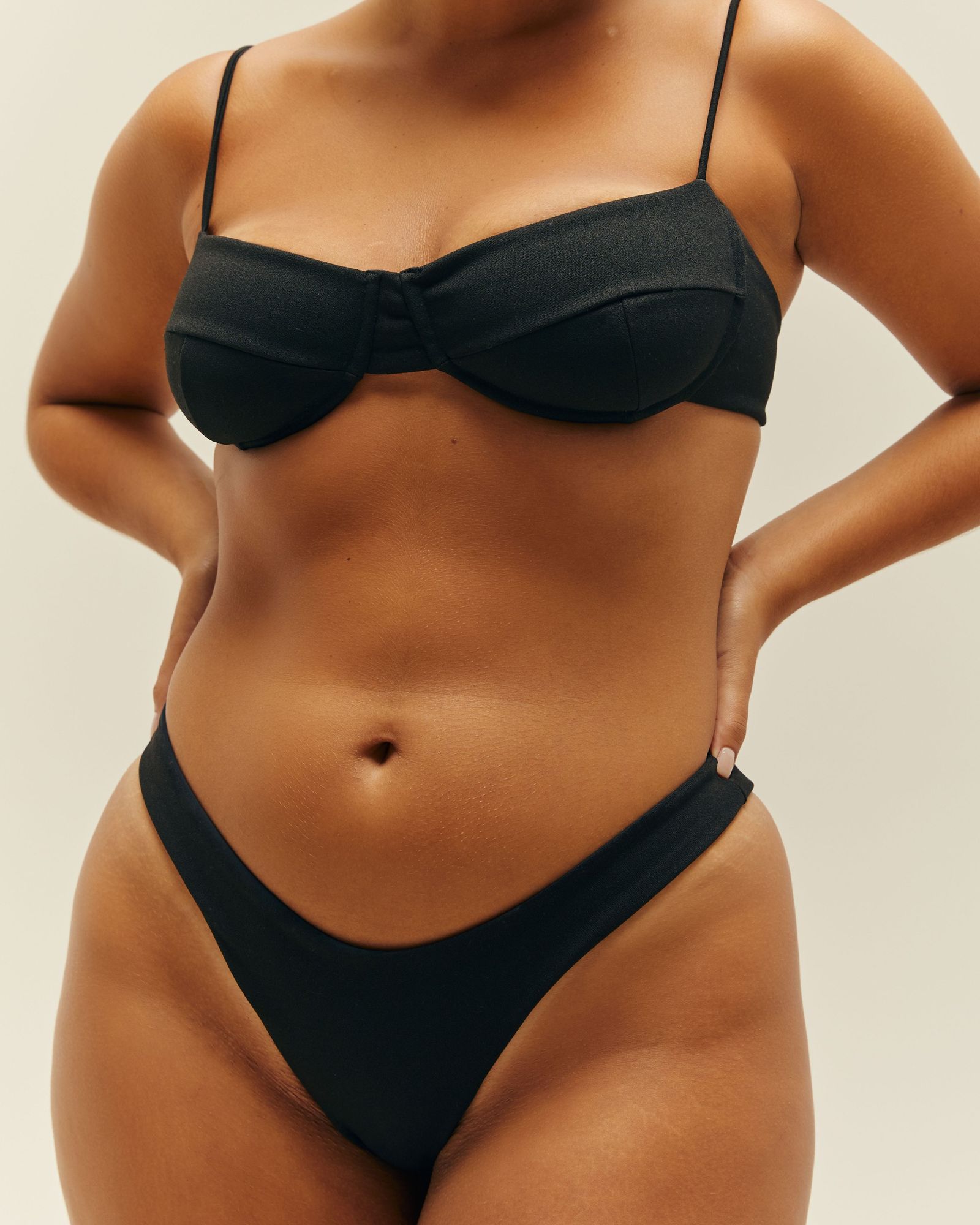 01040244_0001_3-CALCINHA-LEILA-CREPE