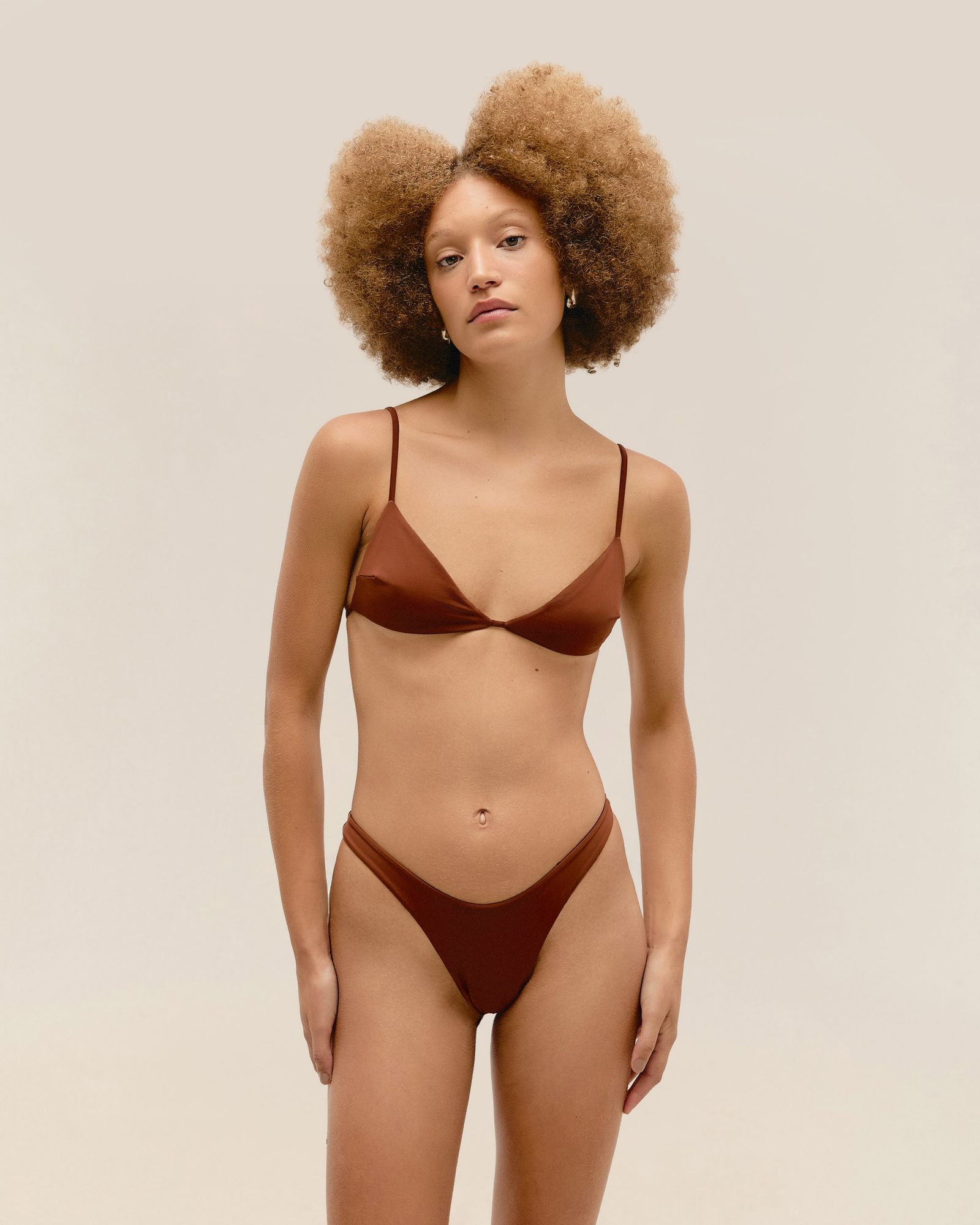 01031018_0363_1-TOP-VITORIA