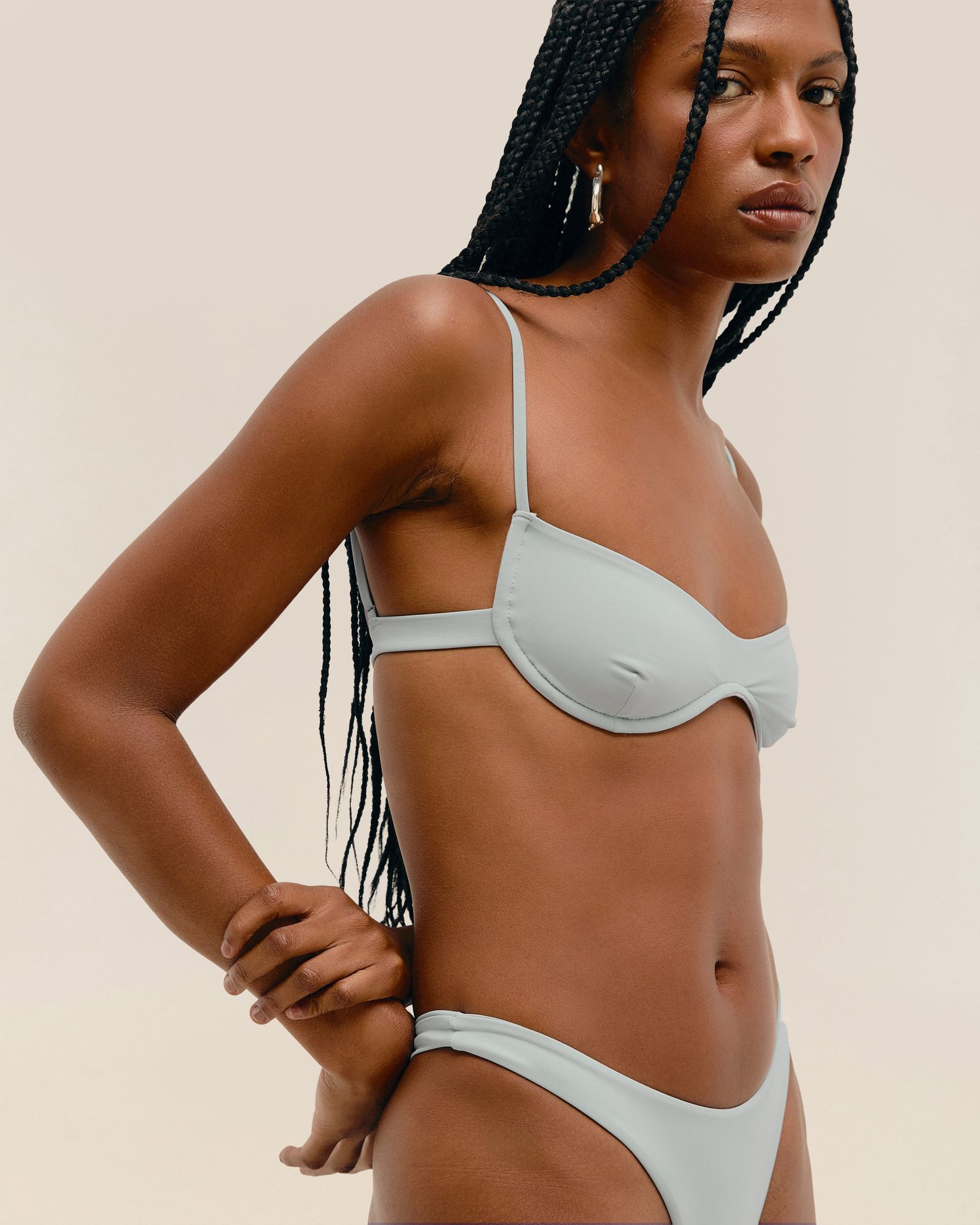 01031009_0244_4-TOP-LANA-REGULAVEL