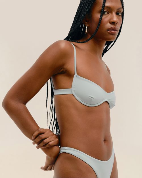 01031009_0244_4-TOP-LANA-REGULAVEL