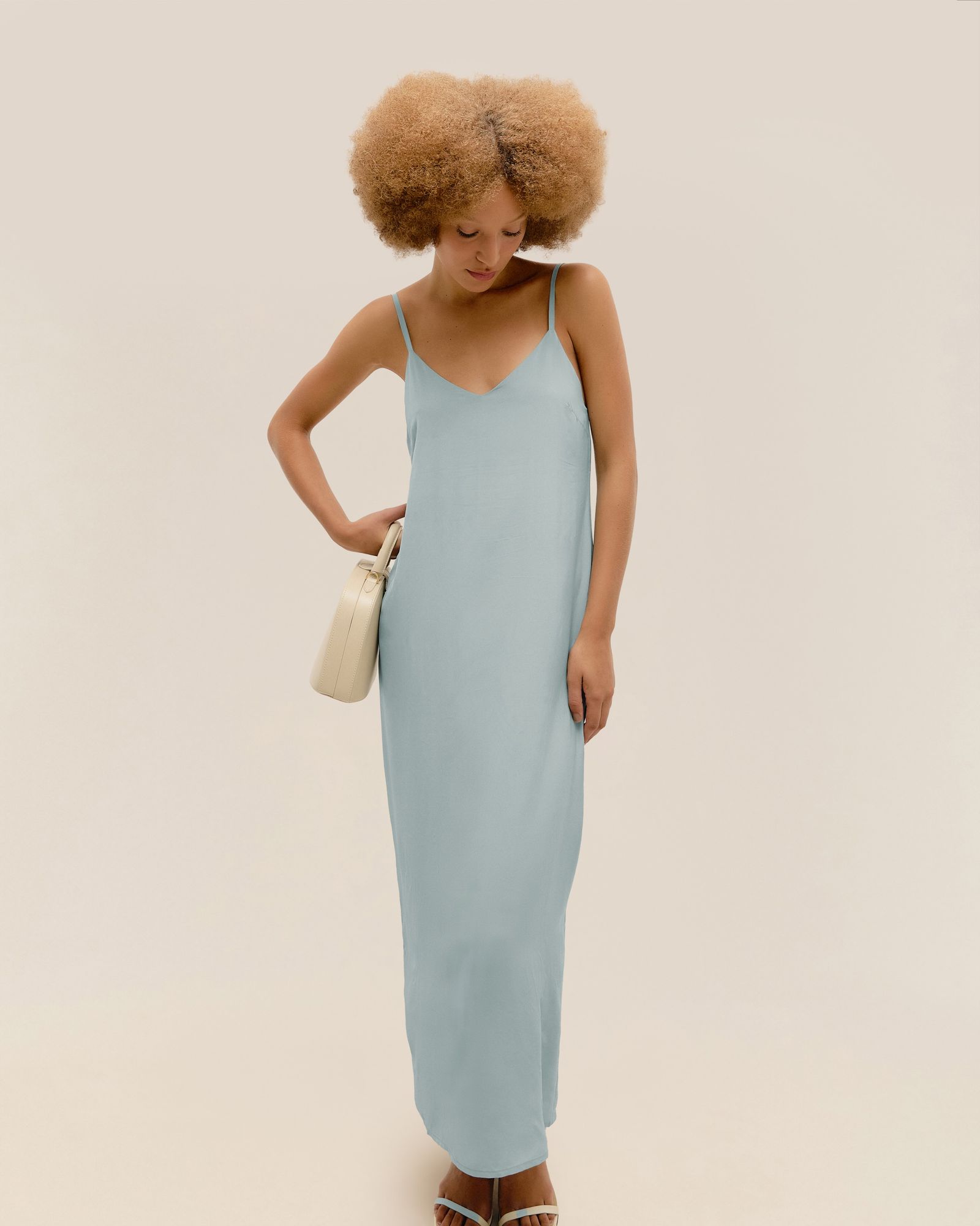 03010400_0244_3-VESTIDO-CAMISOLA