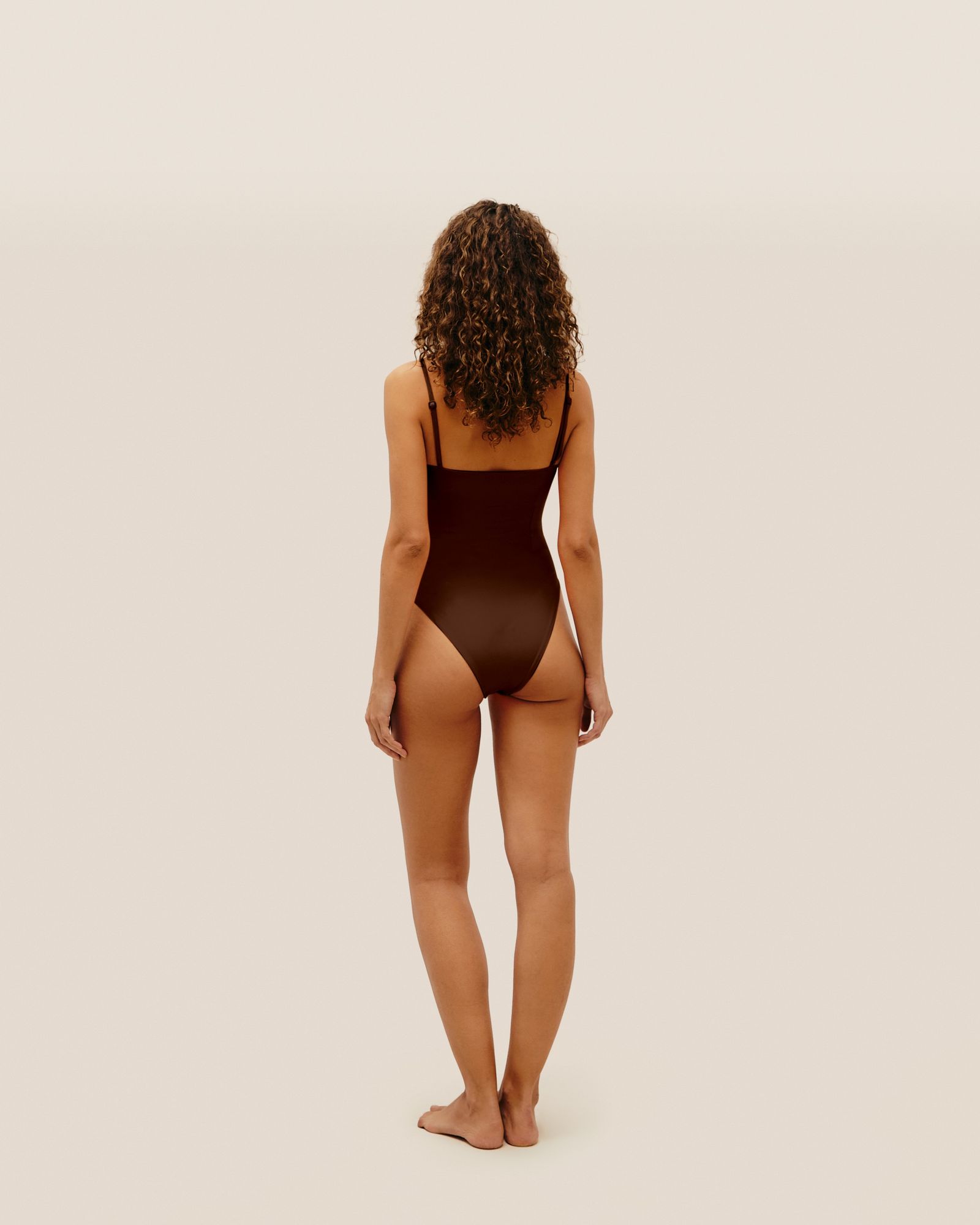 01020580_0338_2-MAIO-MONICA