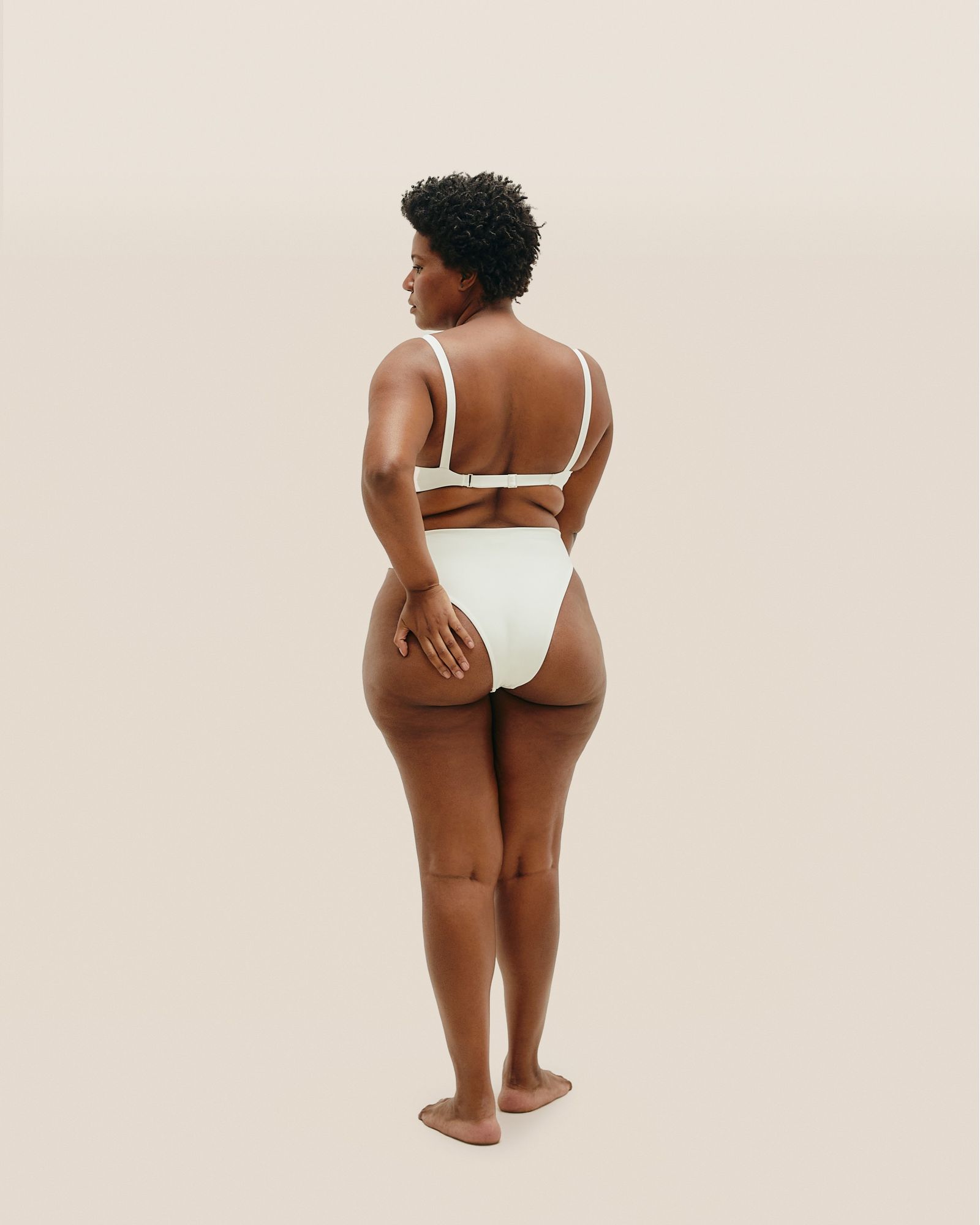 01031024_0014_3-TOP-LOLA-FP