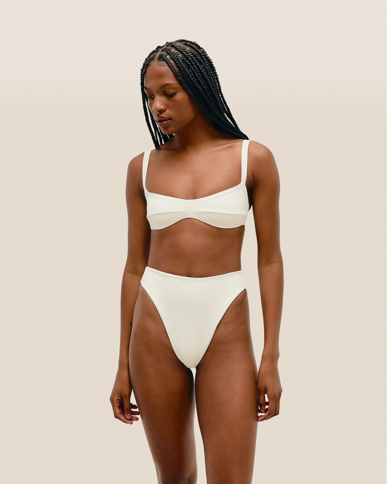 01031024_0014_6-TOP-LOLA-FP