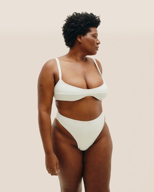 01031024_0014_7-TOP-LOLA-FP