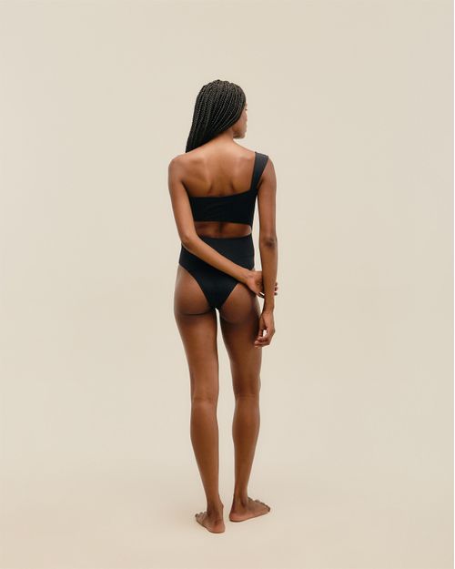 100117_0003_2-MAIO-IU