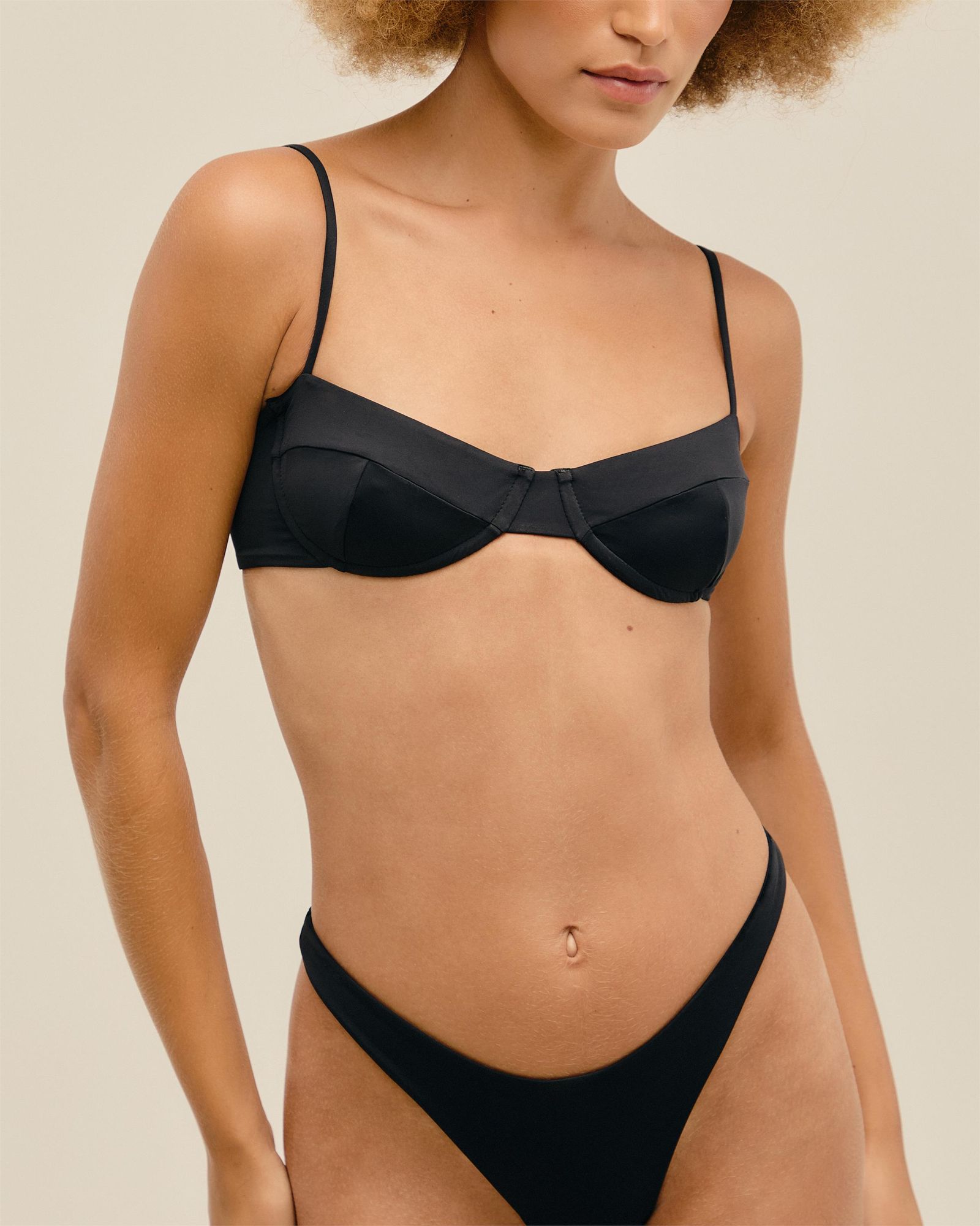 01040223_0003_4-CALCINHA-LOLA